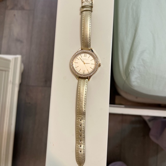 Caravelle New York Gold Watch - Picture 2 of 6
